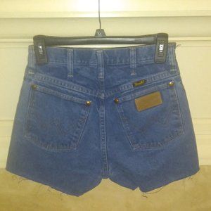 WRANGLER HIGH RISE CUTOFF DENIM SHORTS